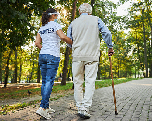 How Acts of Kindness Boost Happiness