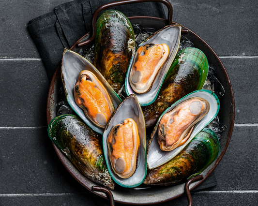 New Zealand Green Mussels in White Wine Garlic Butter Sauce