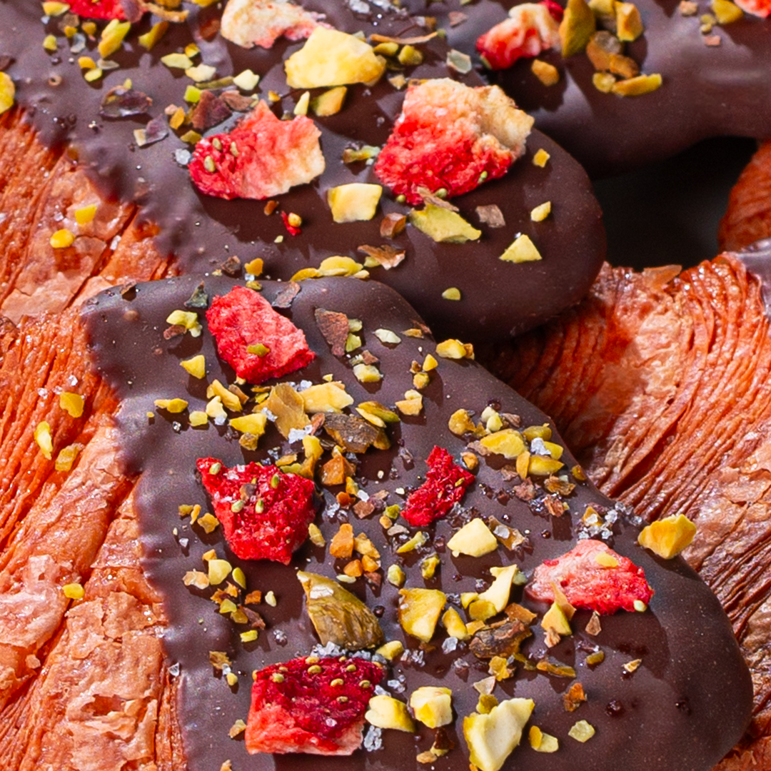 Mini Strawberry & Pistachio Flat Croissant 4s