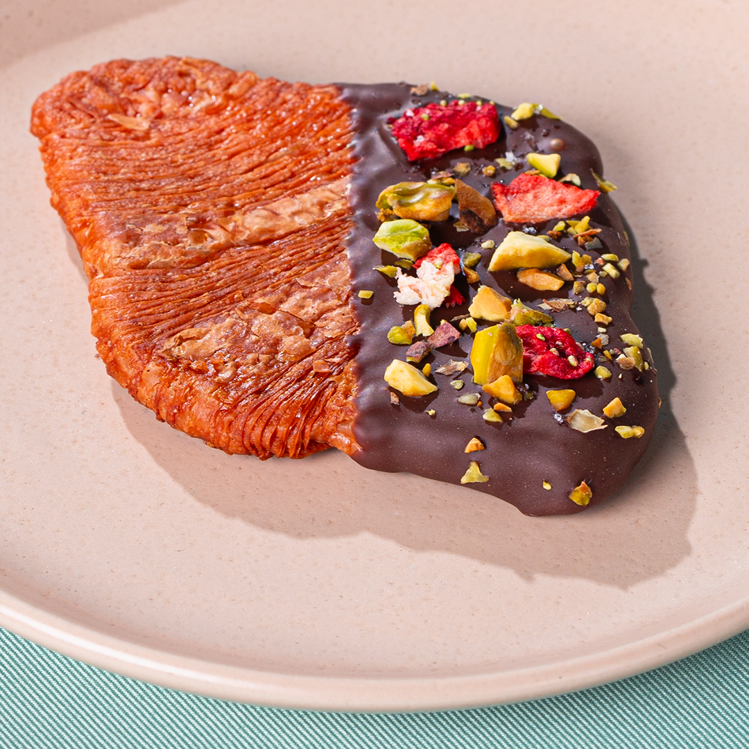 Mini Strawberry & Pistachio Flat Croissant 4s