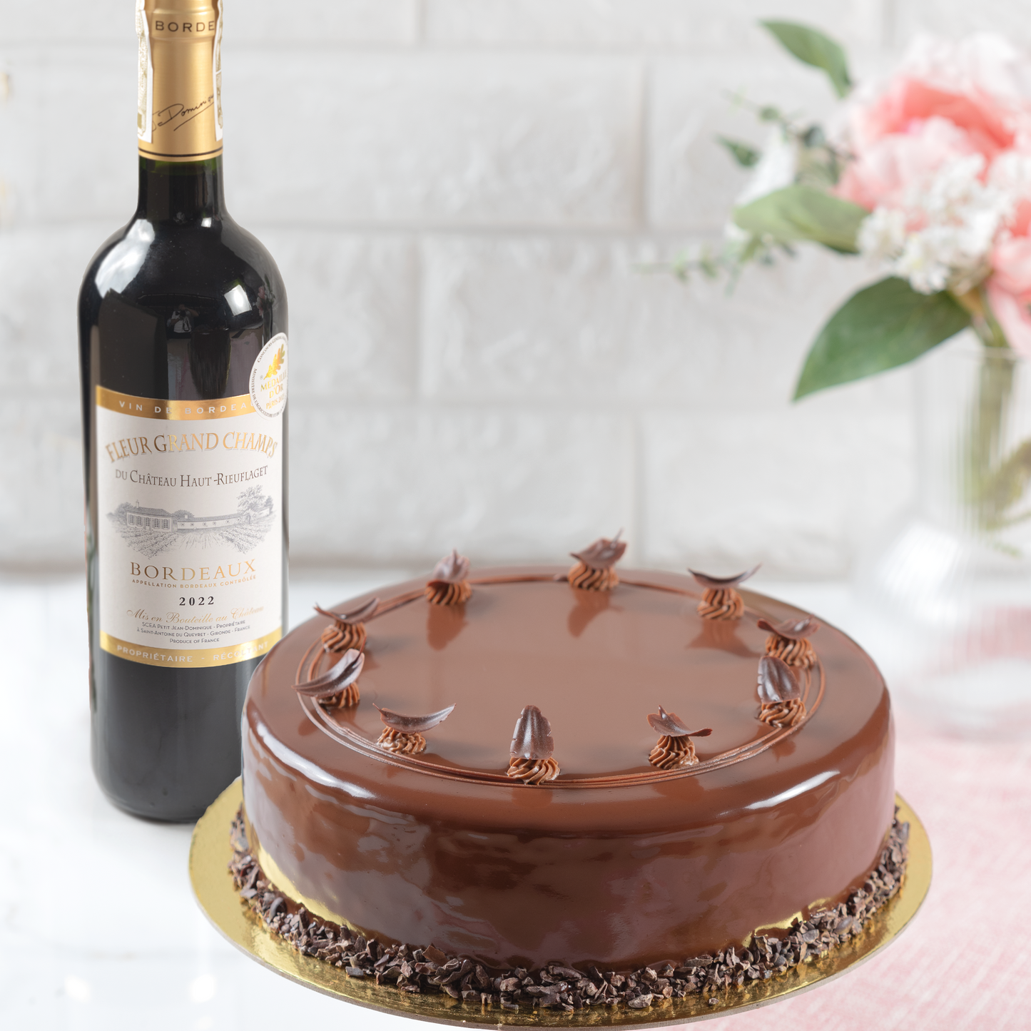 Chocolate Cake & Red Wine Set