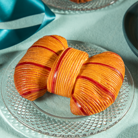 Strawberry Cream Ribbon Croissant - 2 pcs